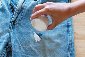 Cara Mudah Menghilangkan Noda pada Jeans Anda | Toko Kain Surabaya